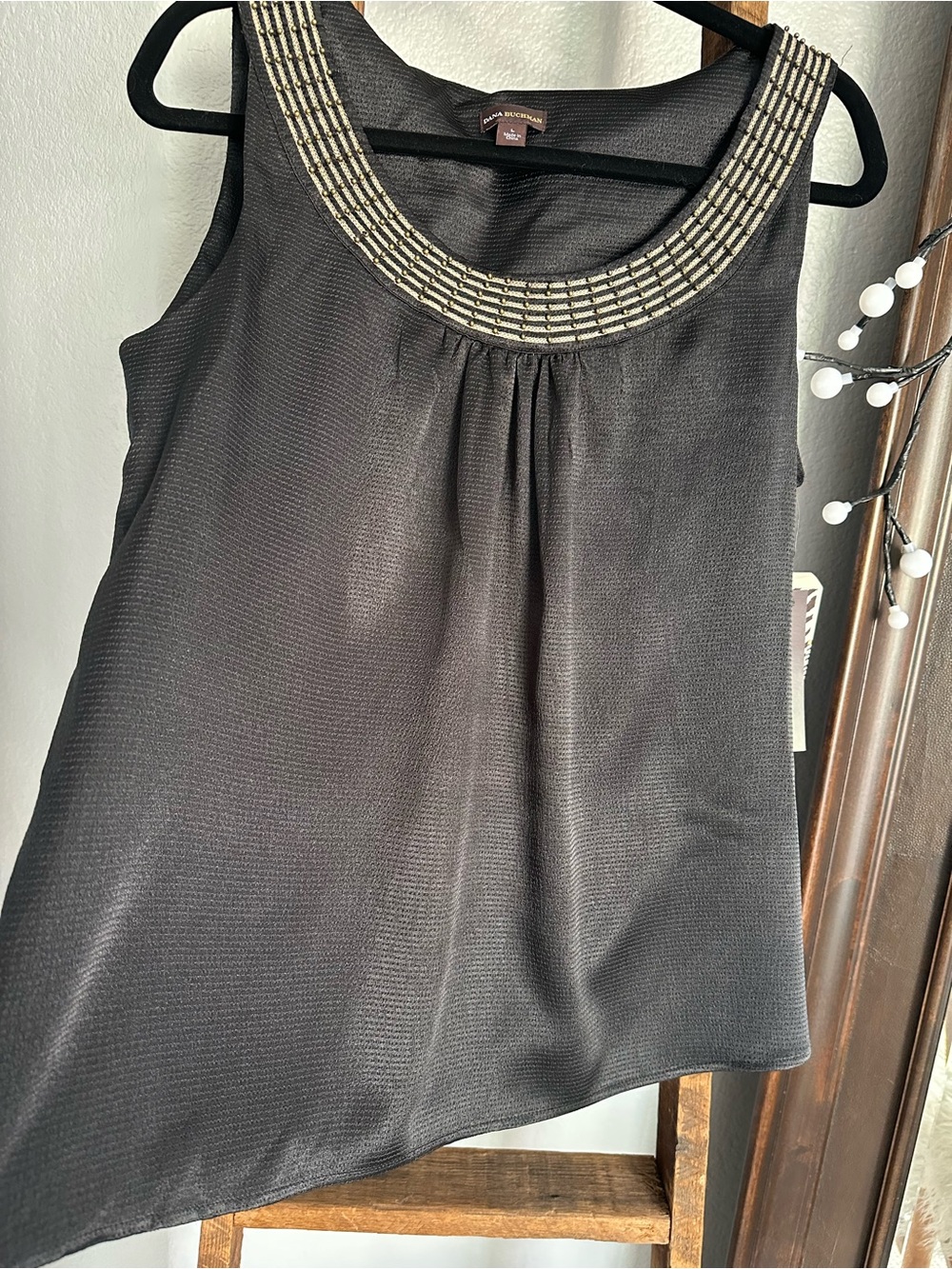 Dana Buchman NWT black beaded neck top, size large